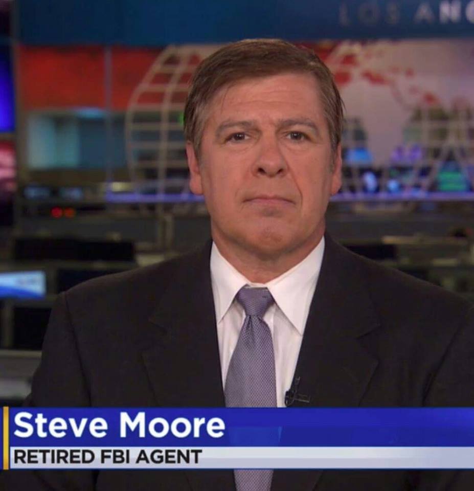 Steve_Moore_on_camera